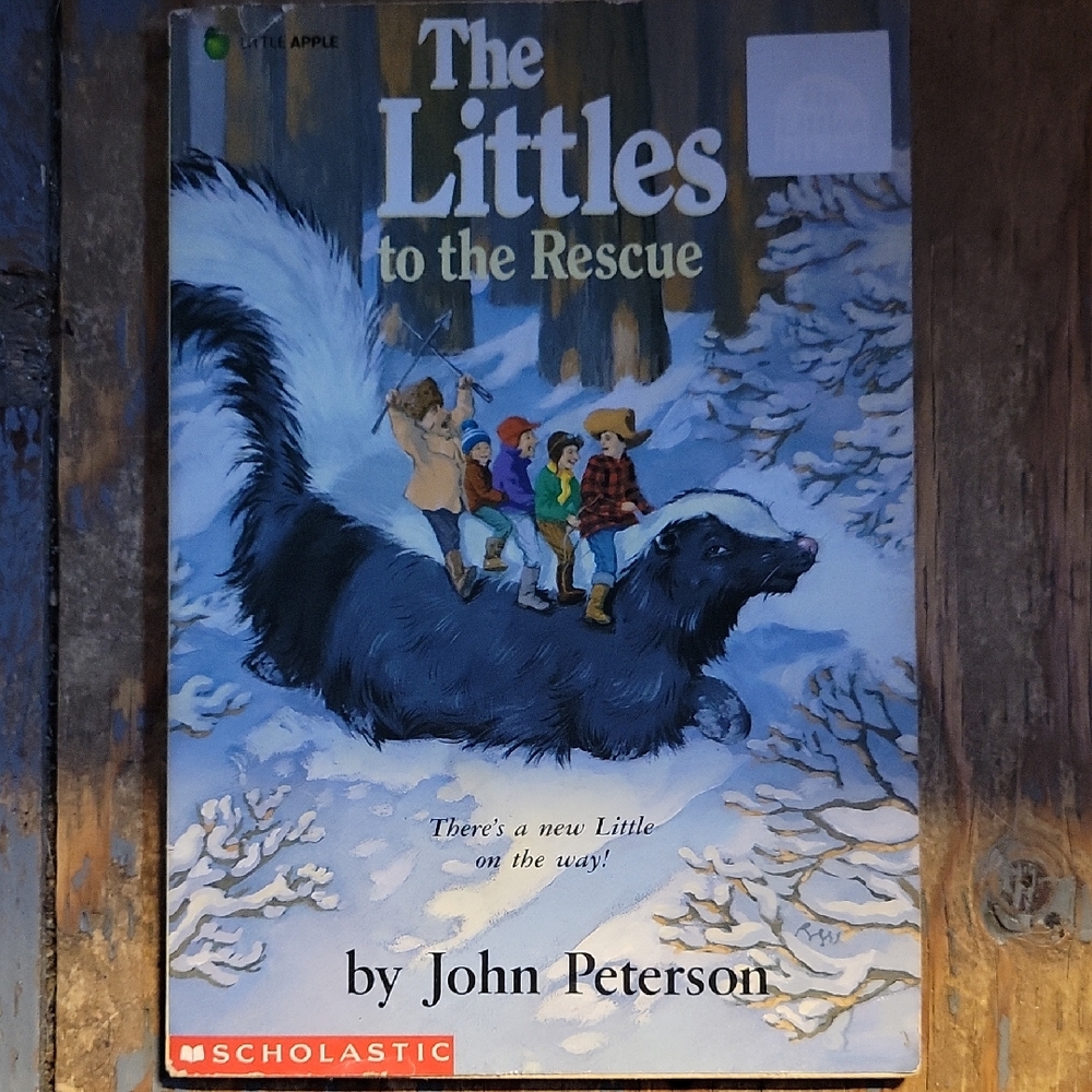 Scholastic The Littles to the Rescue - Blue and White Cover